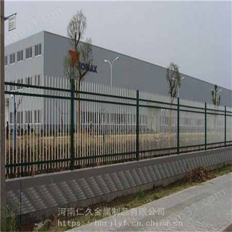 许昌襄城生产铁艺围墙护栏 加工塑钢方管铁栏杆护栏