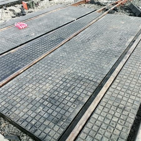 铁路橡胶安全板 水泥枕木嵌丝道口板厂家