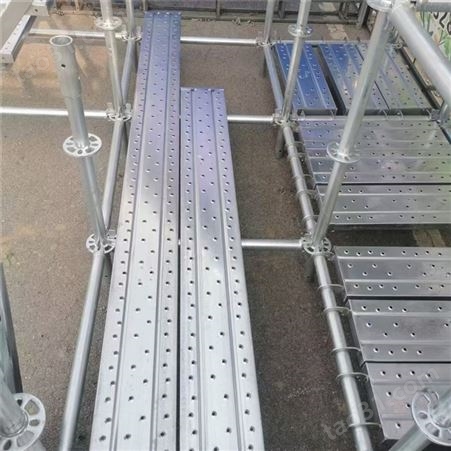3米钢跳板安全可靠 冲孔踏板全国销售