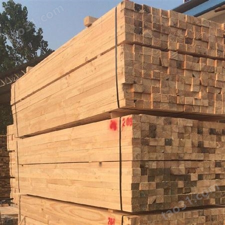 呈果木方厂家出售工程建筑方木 白松建筑口料量多从优