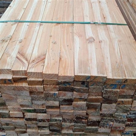 呈果木业 建筑木方价格 现货供应建筑木方刨光倒角